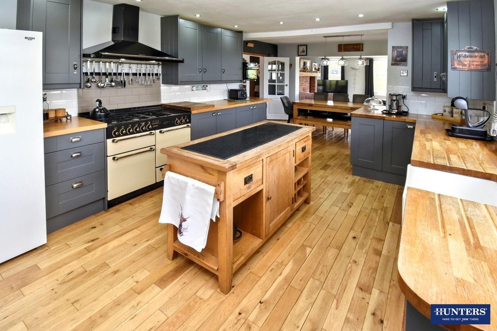 Additional image 2 of 5 bed detached house for saleForest Road, Huncote, Leicester LE9
