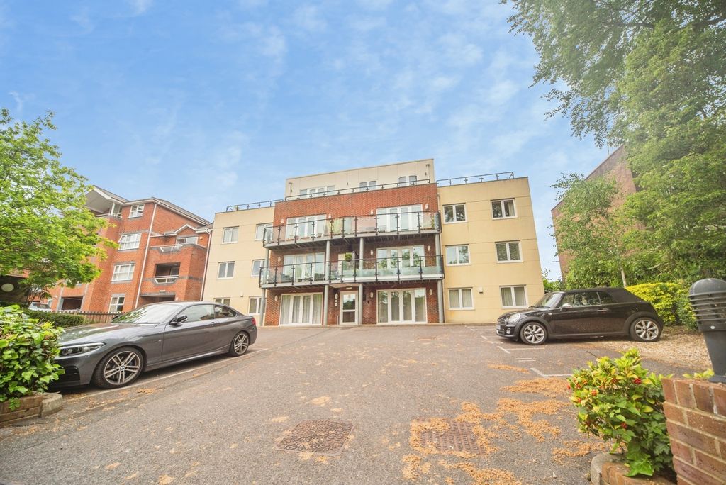 Additional image 19 of 2 bed flat for saleWinn Road, Southampton, Hampshire SO17