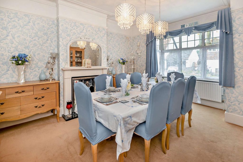 Additional image 6 of 4 bed property for saleClifford Grove, Ashford TW15