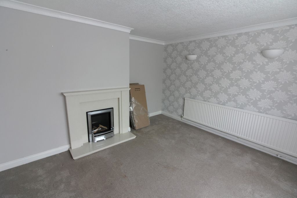 4 bed semi-detached house for saleFerndale Road, Thurmaston, Leicester LE4 photo 3