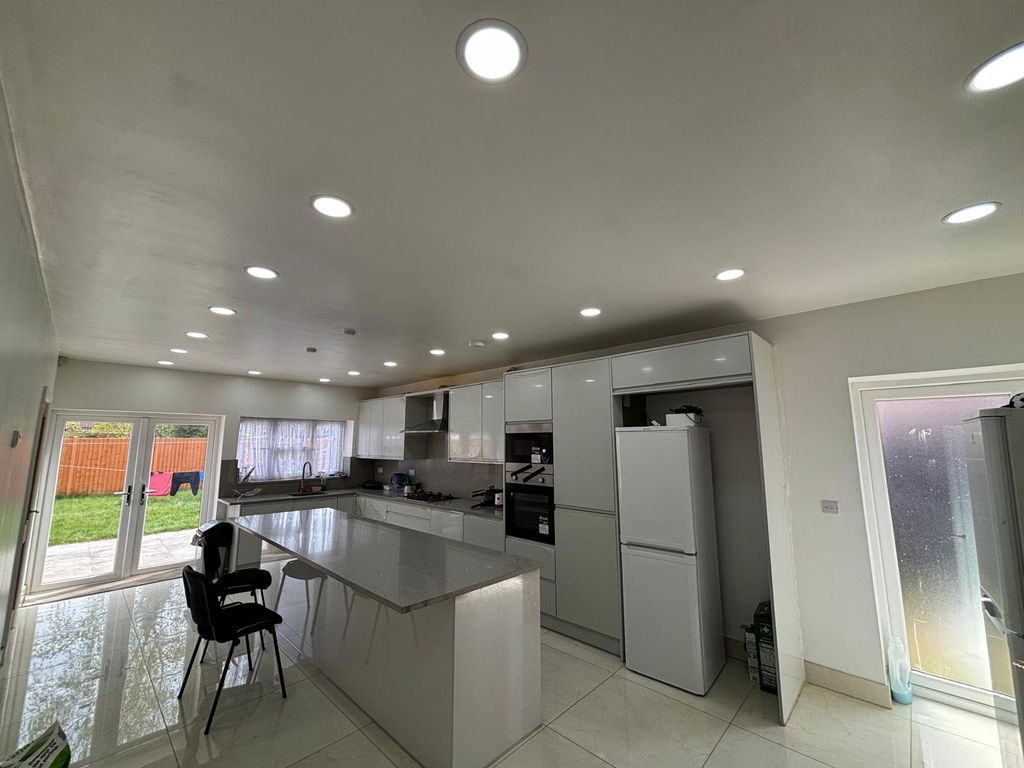 Additional image 8 of 5 bed bungalow for saleColby Drive, Thurmaston LE4