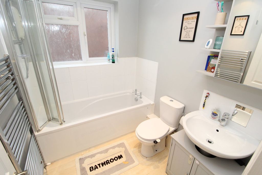 Additional image 11 of 3 bed semi-detached house for salePhipps Close, Whetstone, Leicester LE8