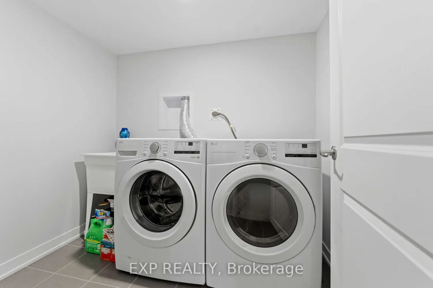 Additional image 14 of 116 Parnian Private