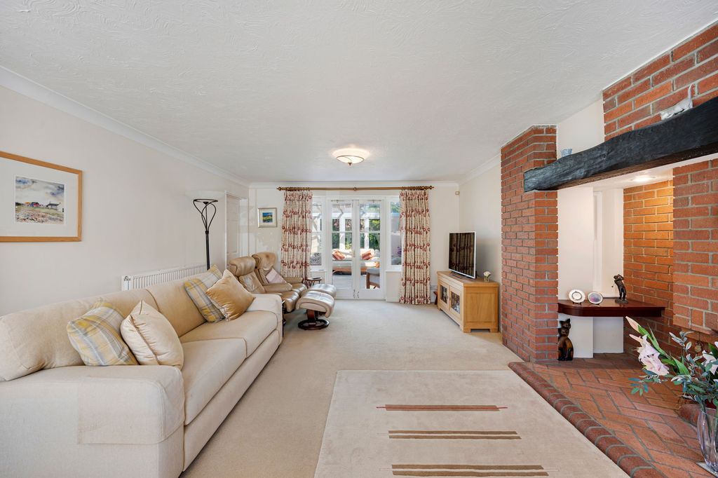 Additional image 9 of 5 bed detached house for saleYork Crescent, Wilmslow SK9