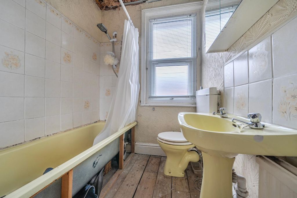 Additional image 13 of 3 bed terraced house for saleDover Road, Portsmouth PO3