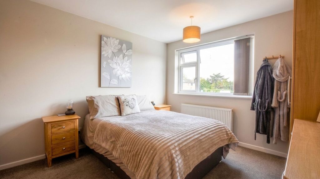 Additional image 3 of 3 bed semi-detached house for saleCoombe Rise, Oadby, Leicester LE2
