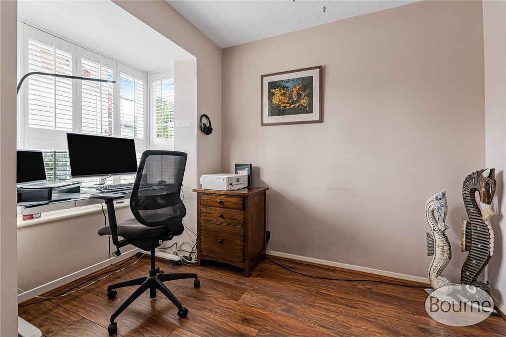 Additional image 6 of 3 bed detached house for saleRiverside Gardens, Old Woking, Woking, Surrey GU22