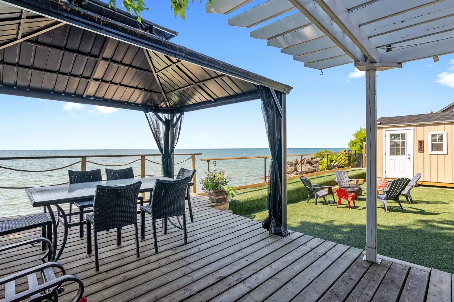 2712 North Shore Drive photo 3