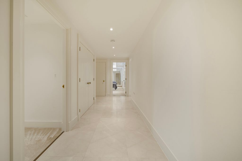 Additional image 13 of 2 bed flat for saleRichmond Hill, Richmond, London TW10