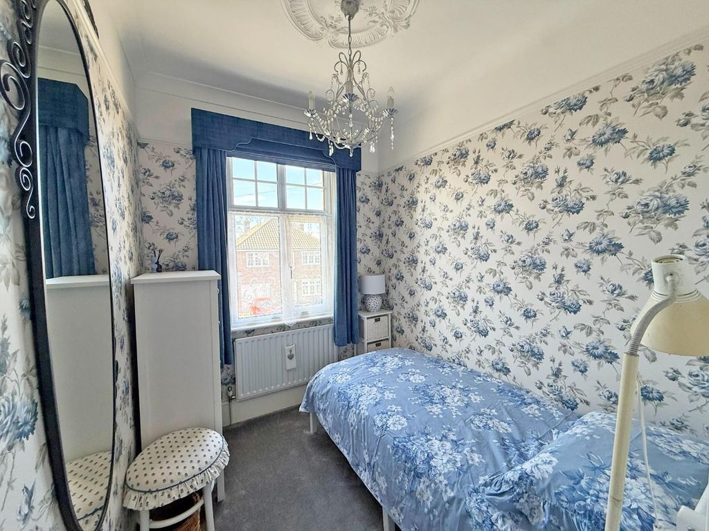 Additional image 24 of 4 bed property for saleClifford Grove, Ashford TW15