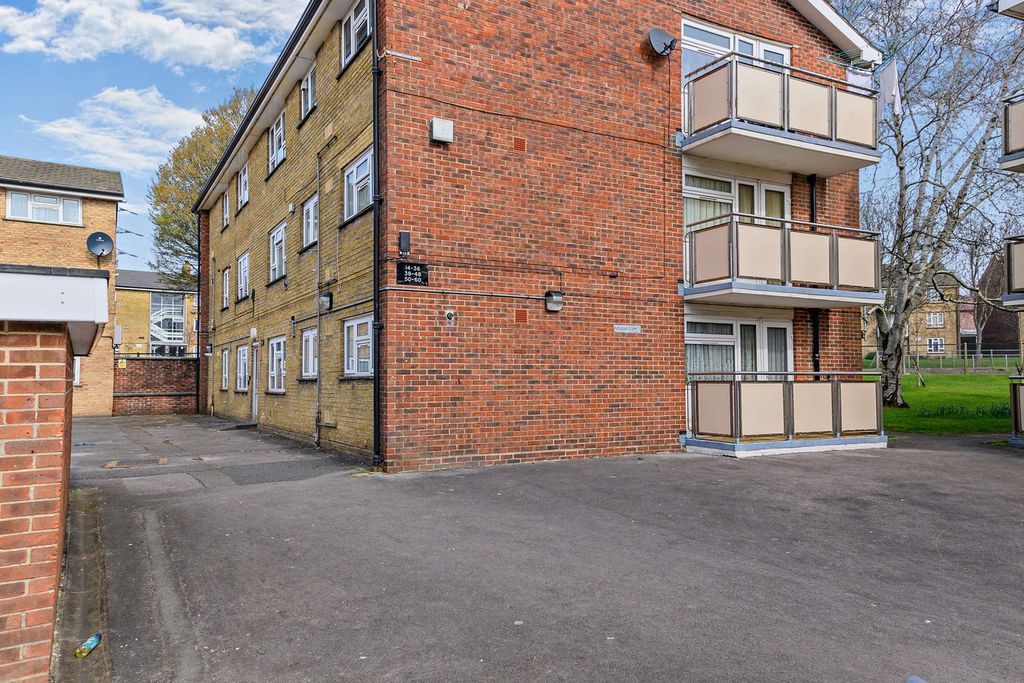 Additional image 14 of 3 bed flat for saleHalstead Road, Portsmouth PO6