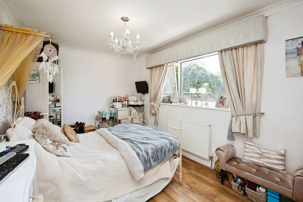Additional image 8 of 3 bed detached bungalow for saleCrawley Road, Witney OX28