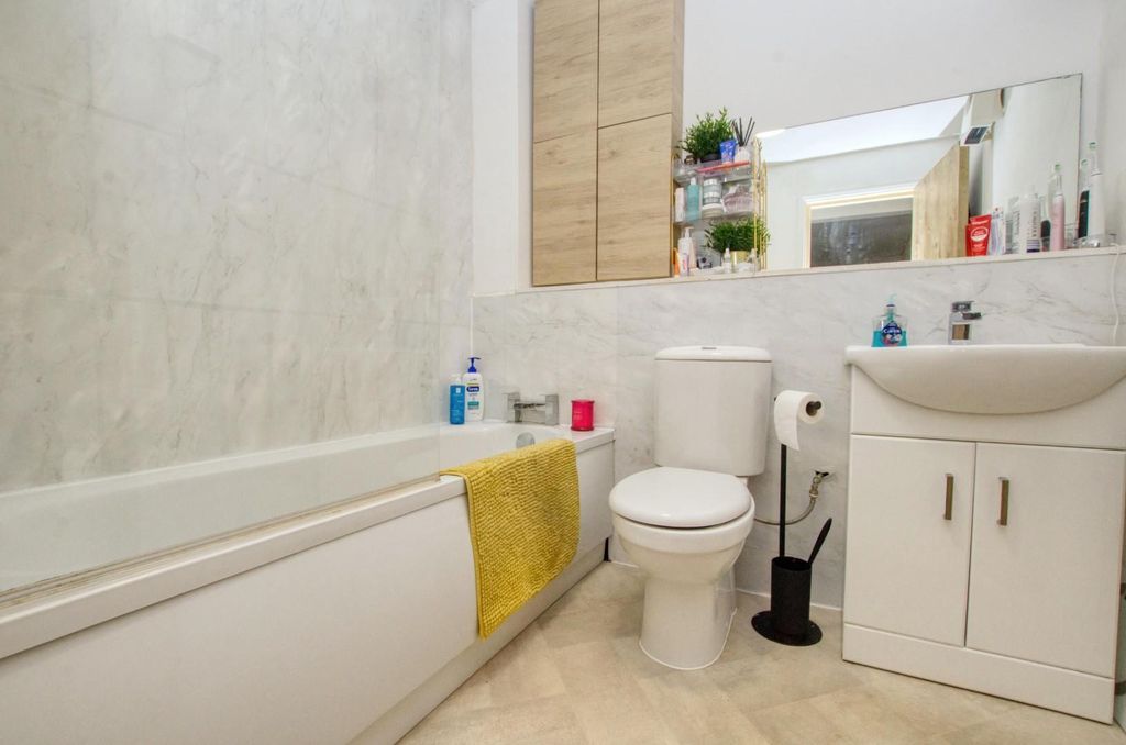 Additional image 8 of 3 bed flat for saleThe Oaks, Southampton SO19