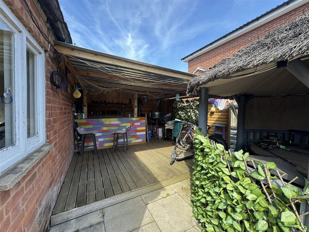 Additional image 21 of 4 bed detached house for saleLutterworth Road, Blaby, Leicester LE8