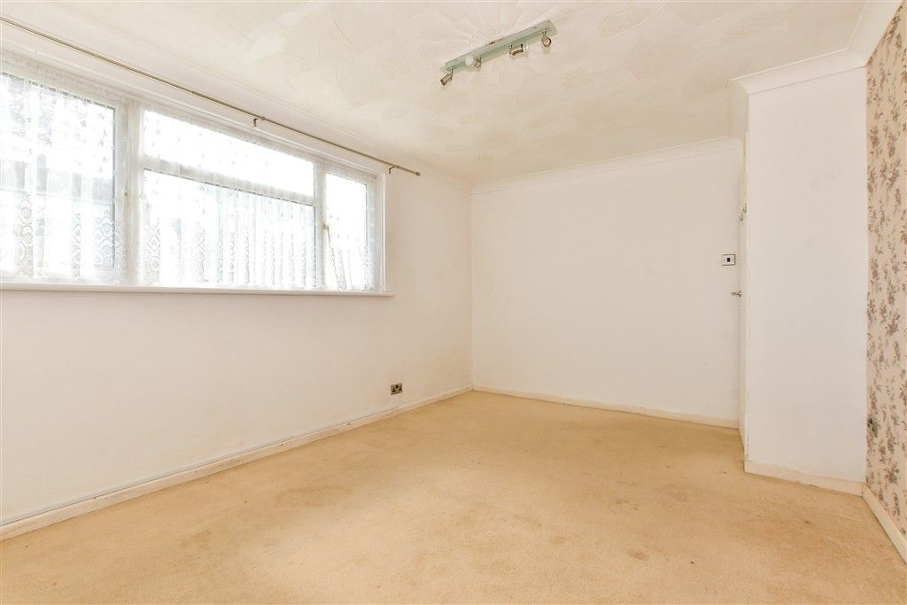 Additional image 7 of 1 bed maisonette for saleFurrlongs, Newport, Isle Of Wight PO30