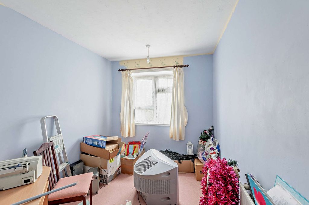 Additional image 10 of 3 bed flat for saleHalstead Road, Portsmouth PO6
