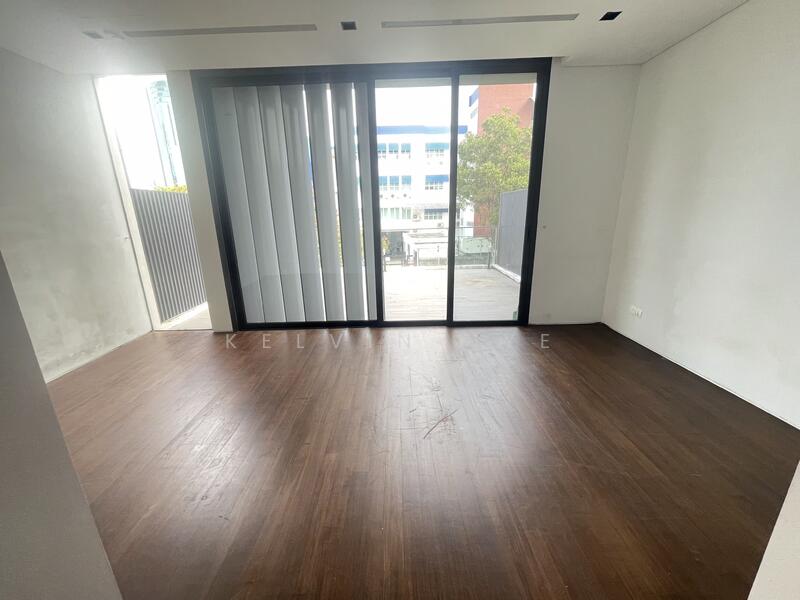 Additional image 7 of CHEAP!! 靠近地铁站！摩登排屋 Near MRT Modern Novena 3 stry Terrace House with pool