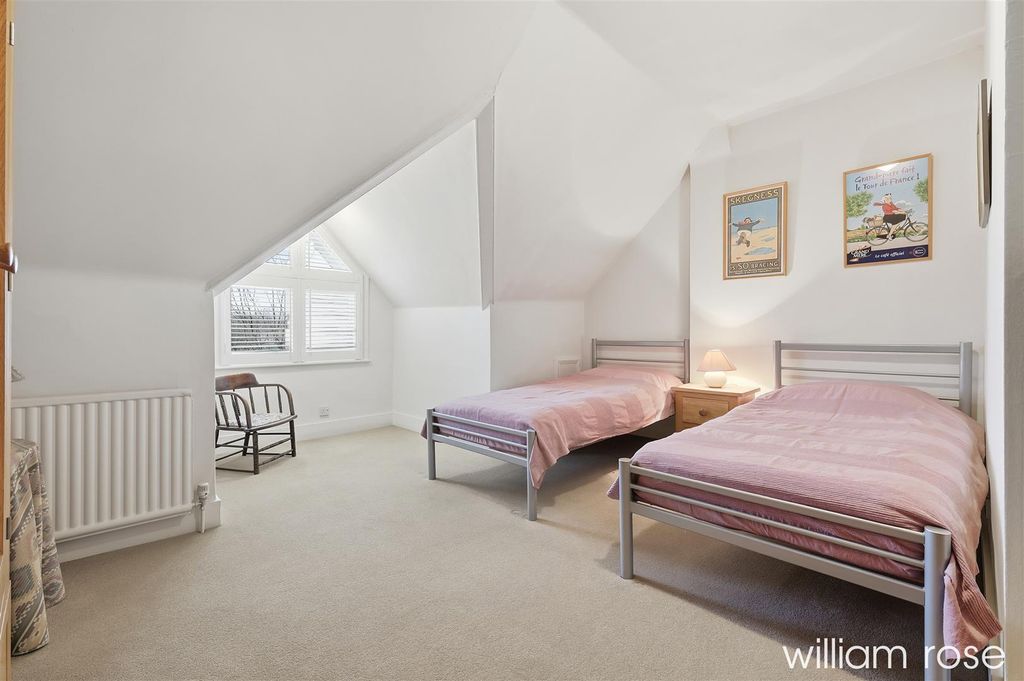 Additional image 26 of 7 bed semi-detached house for saleBroomhill Road, Woodford Green IG8