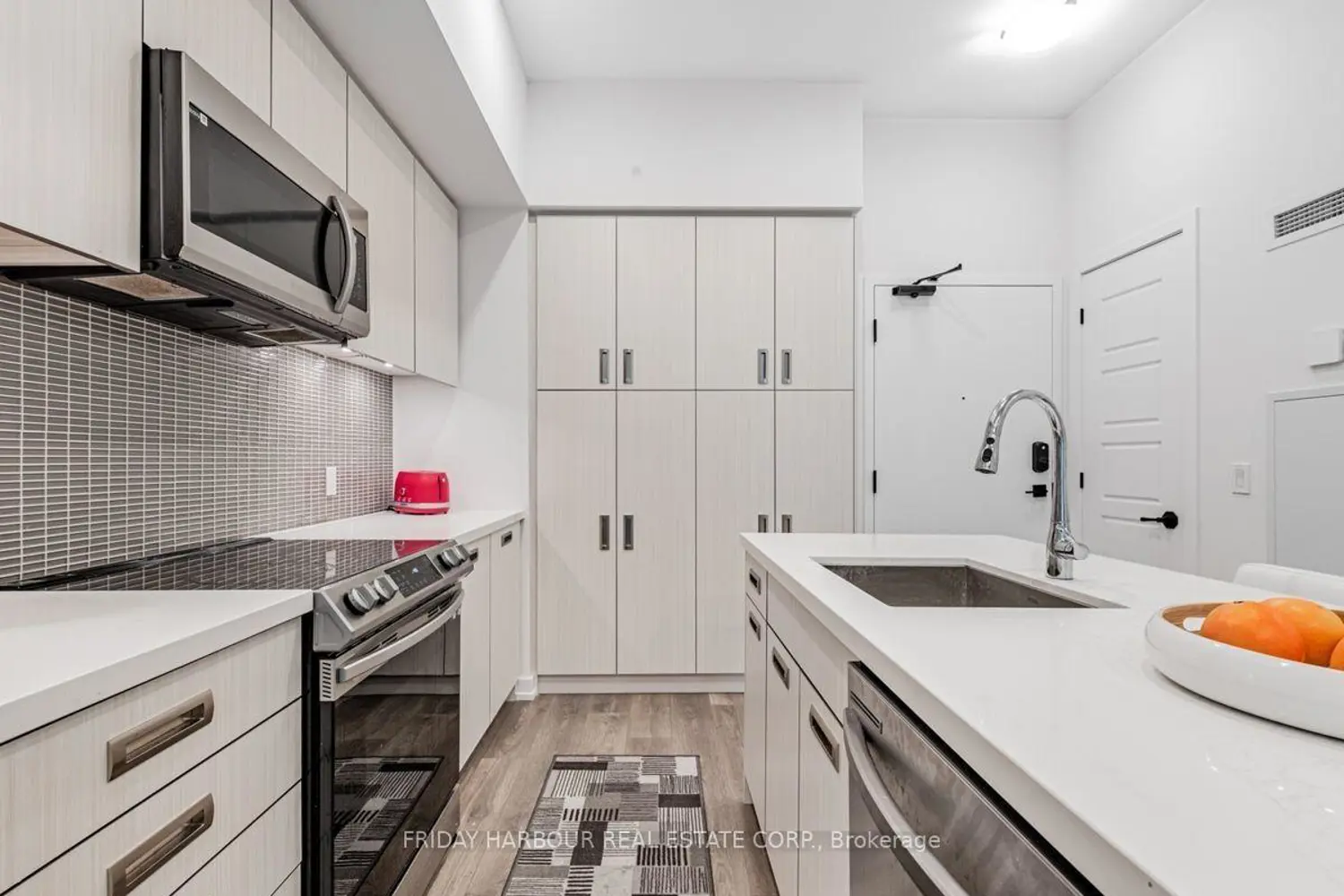 Additional image 10 of 415 Sea Ray Avenue 126