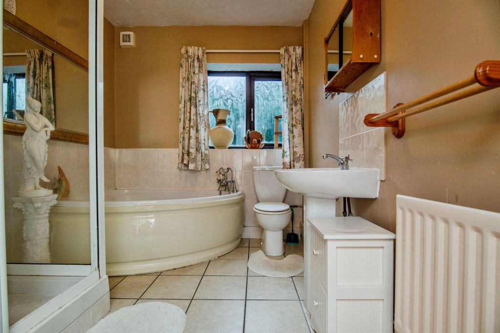Additional image 16 of 4 bed detached bungalow for saleSpring Bank, Hindlip, Worcester WR3