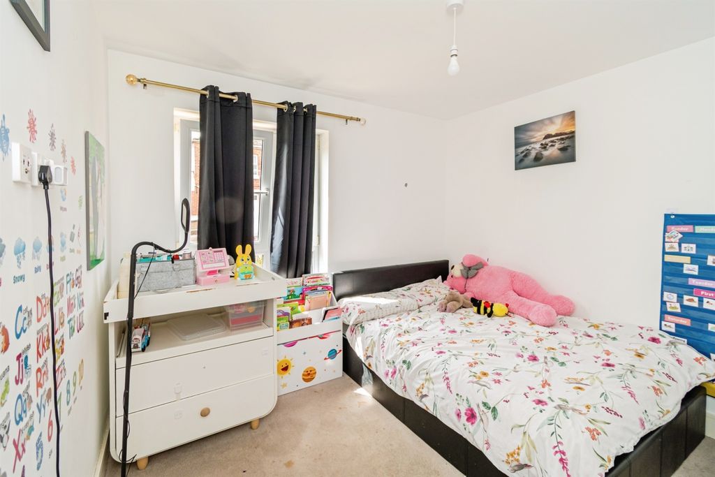 Additional image 11 of 2 bed flat for saleMeridian Way, Southampton SO14