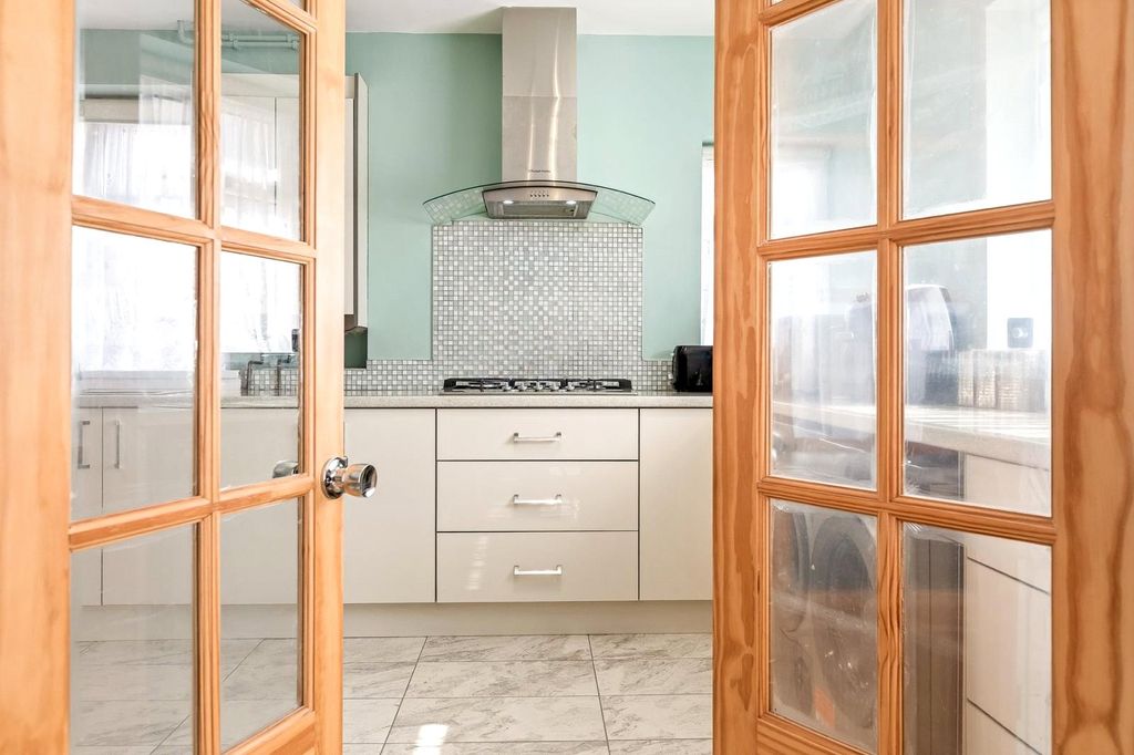 Additional image 6 of 5 bed bungalow for saleDovedale Road, Thurmaston, Leicester, Leicestershire LE4