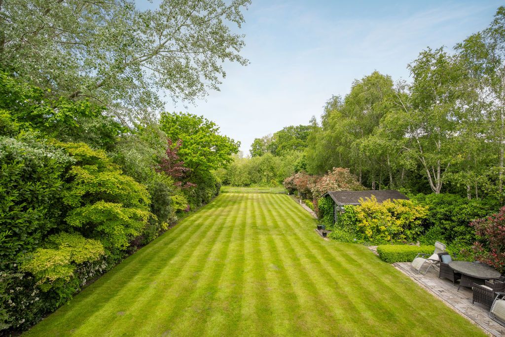 Additional image 2 of 4 bed detached house for saleNew Road, Windlesham GU20