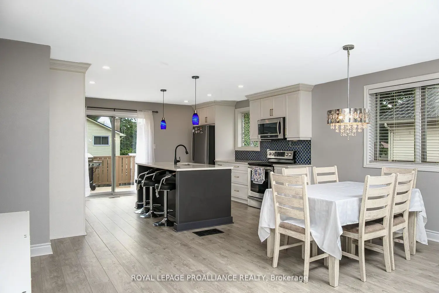 Additional image 3 of 11 Springbrook Crescent