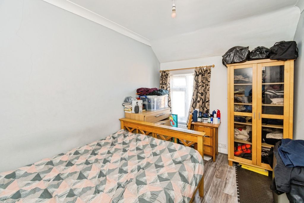 Additional image 10 of 4 bed semi-detached house for saleCoxford Road, Southampton, Hampshire SO16