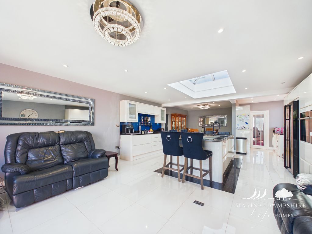 Additional image 4 of 3 bed semi-detached house for saleCentral Road, Drayton, Portsmouth PO6