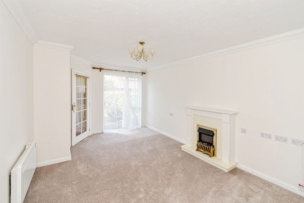 Additional image 4 of 2 bed flat for saleHighfield Lane, Southampton SO17