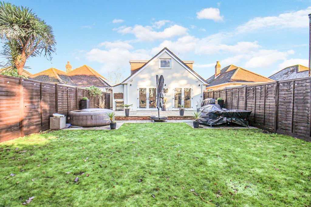 Additional image 17 of 4 bed detached bungalow for saleMaxwell Road, Sholing SO19