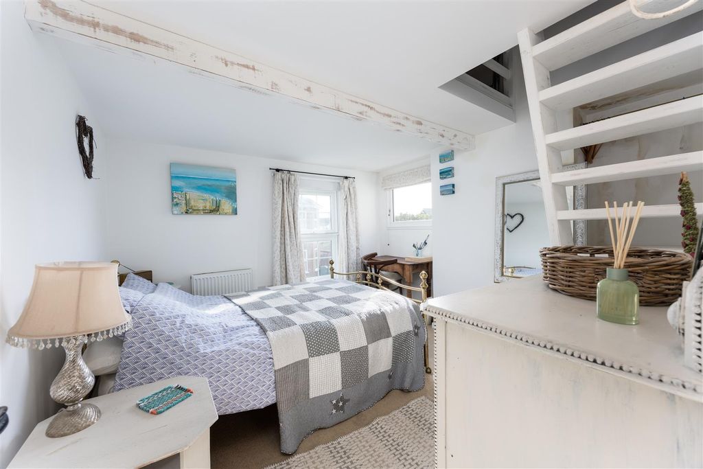 Additional image 8 of 2 bed end terrace house for saleYarmouth, Isle Of Wight PO41