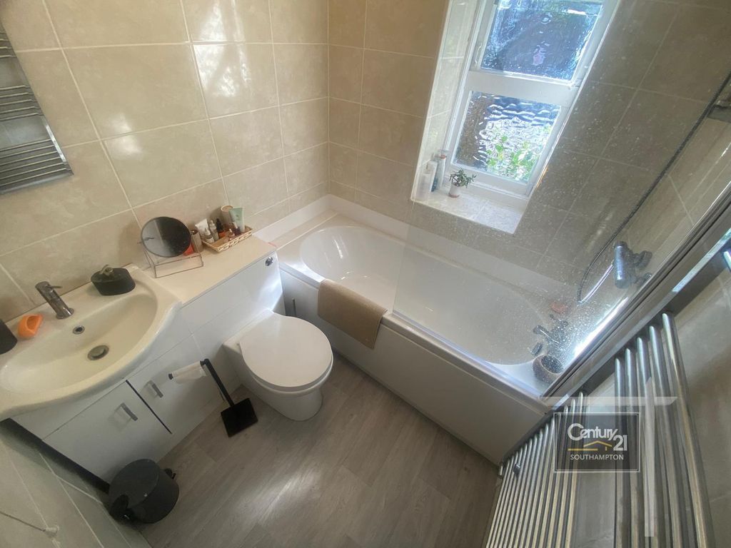 Additional image 9 of 1 bed flat for sale|Ref: L820888|, Millbrook Road West, Southampton SO15