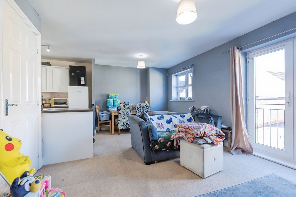 Additional image 3 of 2 bed flat for saleStillington Crescent, Hamilton, Leicester LE5