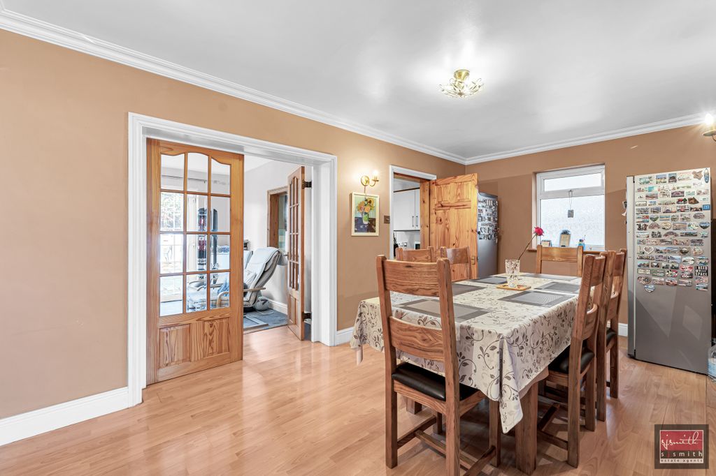 Additional image 4 of 4 bed detached house for saleWarwick Road, Ashford TW15