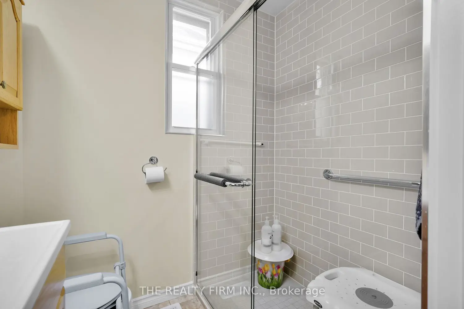 Additional image 9 of 924 Princess Avenue