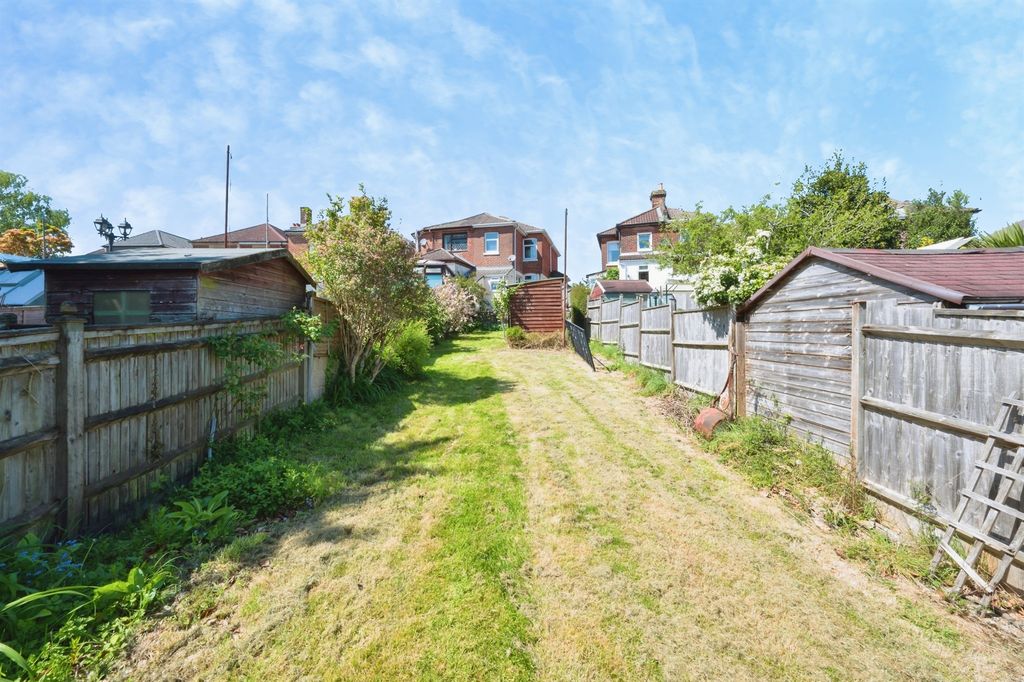 Additional image 10 of 3 bed semi-detached house for saleBath Road, Southampton SO19