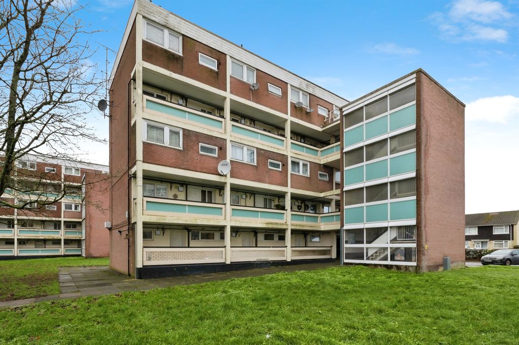 2 bed flat for saleIrving Road, Southampton SO16