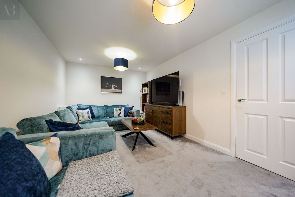 Additional image 9 of 4 bed detached house for saleGee Avenue, Hugglescote, Coalville, Leicestershire LE67