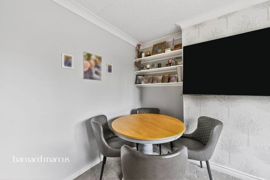 Additional image 6 of 2 bed maisonette for saleArdrossan Gardens, Worcester Park KT4