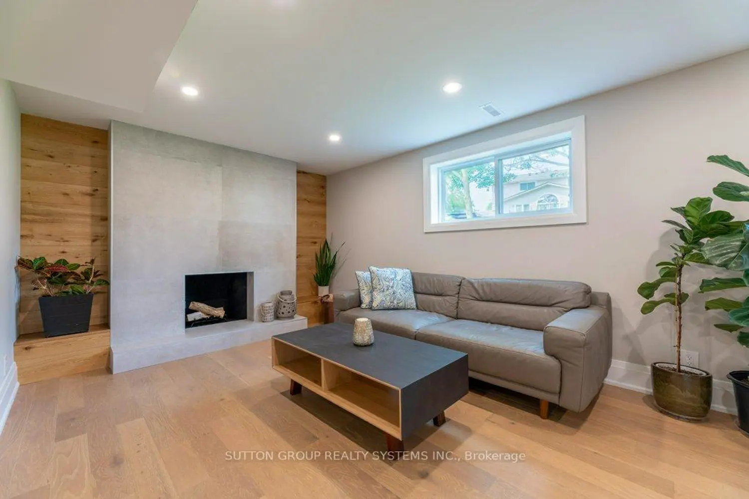 Additional image 8 of 1264 Landfair Crescent