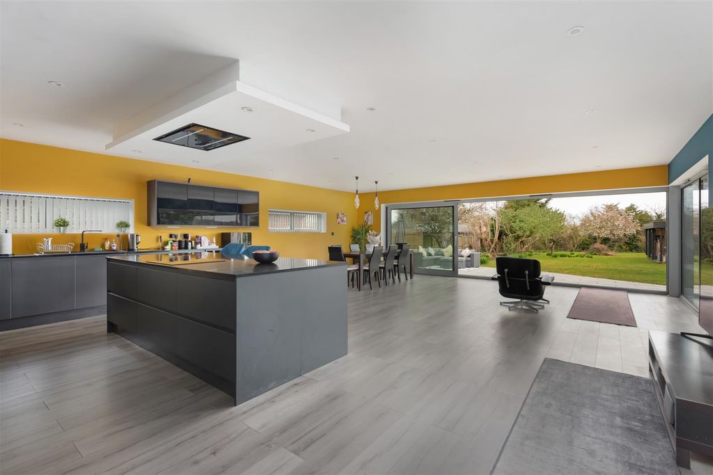Additional image 4 of 5 bed detached house for saleInvicta Road, Whitstable CT5
