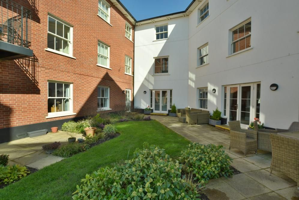 Additional image 7 of 2 bed flat for saleFleur De Lis, East Borough, Wimborne BH21