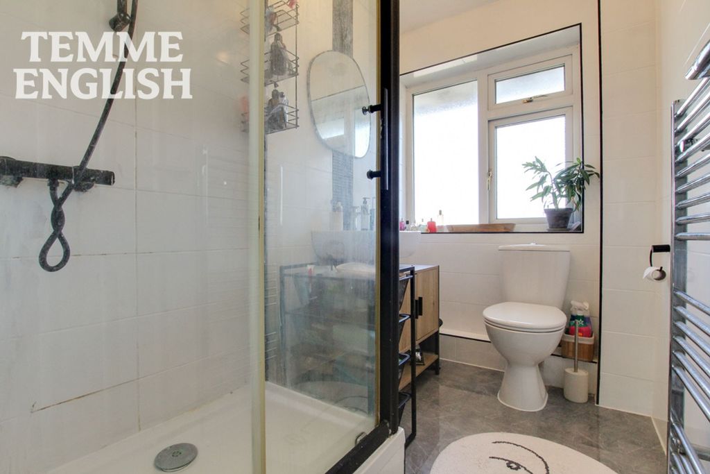 Additional image 12 of 2 bed flat for saleMarket Avenue, Wickford SS12