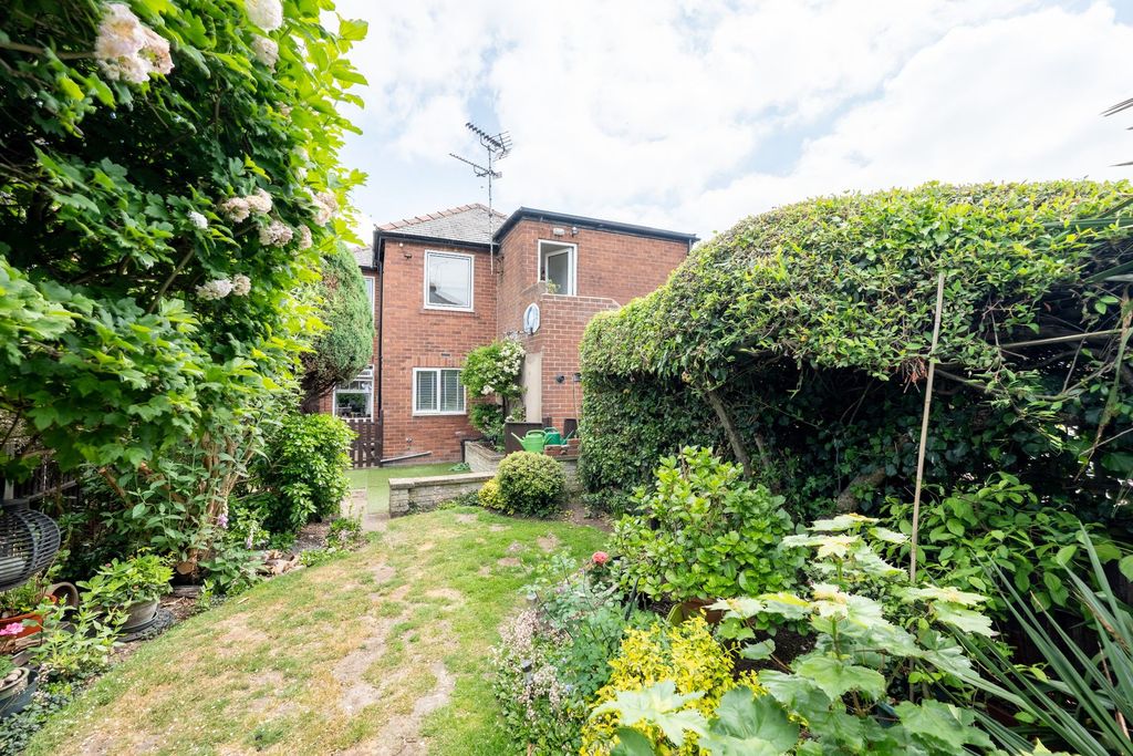 Additional image 20 of 4 bed flat for saleGateford Road, Worksop S81