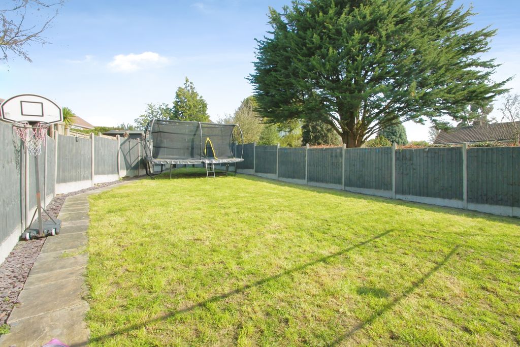 Additional image 28 of 5 bed property for saleFaire Road, Glenfield, Leicester, Leicestershire LE3