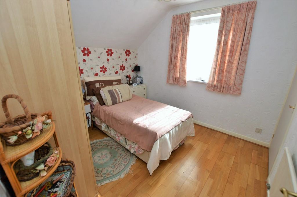 Additional image 11 of 3 bed semi-detached bungalow for salePitton Close, Wigston LE18