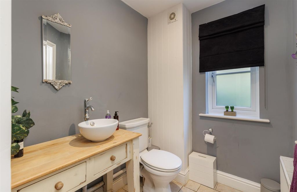 Additional image 27 of 6 bed detached house for saleCarisbrooke, Isle Of Wight PO30