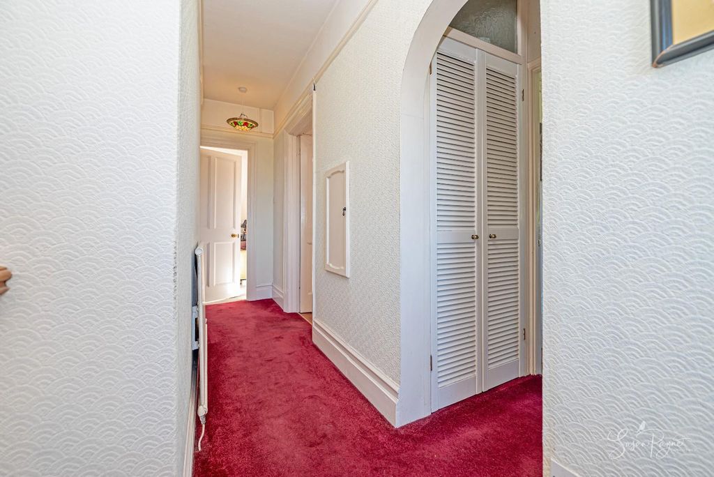Additional image 14 of 4 bed detached house for saleCalbourne Road, Newport PO30